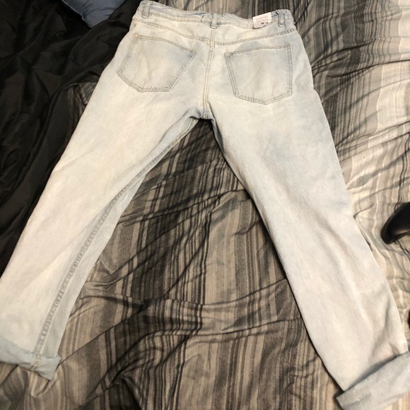 Ripped jeans - Picture 2 of 4